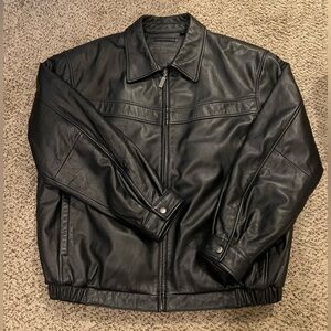 $90 Roundtree and Yorke 100% Genuine Leather Jacket